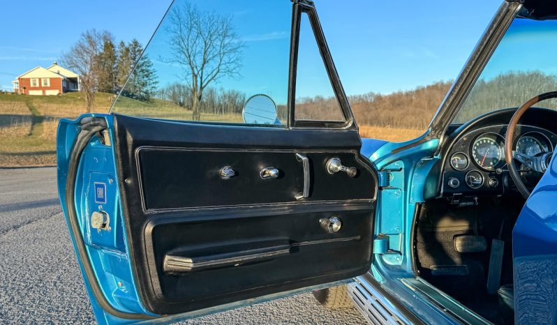 
								1967 Chevrolet Corvette Convertible full									