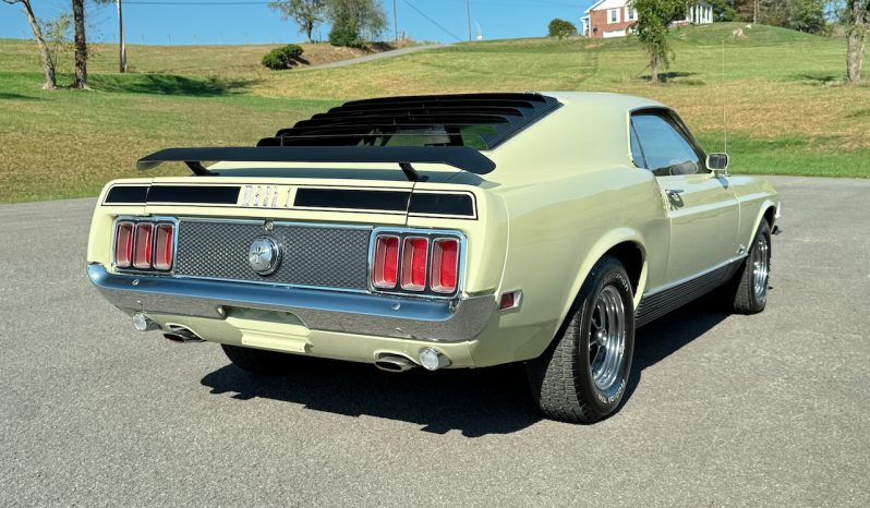 
								1970 Ford Mustang Mach One Cobra Jet full									