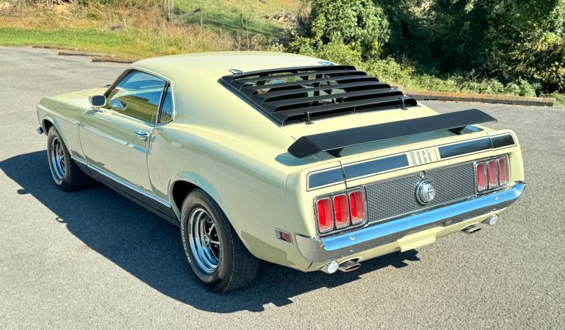 
								1970 Ford Mustang Mach One Cobra Jet full									